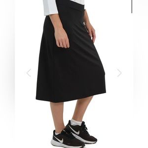 Snoga Long Black Skort NWT